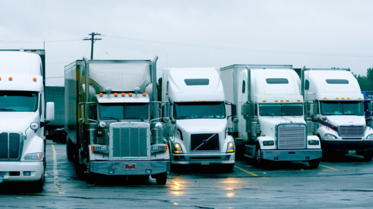 Factoring Contracts: 5 Red Flags Small Trucking Companies Shouldn't Ignore